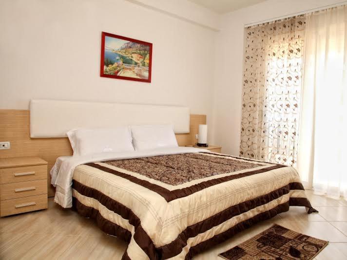 Martin Apartment Vlorë Exterior foto